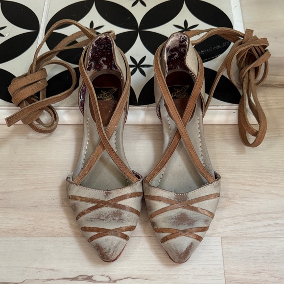 Freebird by Steven Lace-Up Flats Pointed Toe Leather Shoes *Rare* - Picture 1 of 6